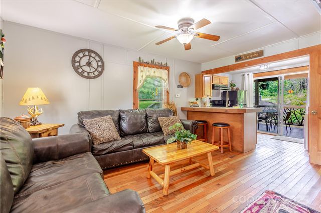 125 Tee Pee Drive, Whittier, NC 28789