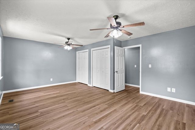 3214 SE Headrick Circle, Dalton, GA 30721