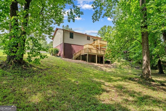 3214 SE Headrick Circle, Dalton, GA 30721