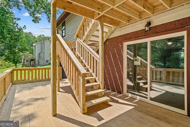 3214 SE Headrick Circle, Dalton, GA 30721