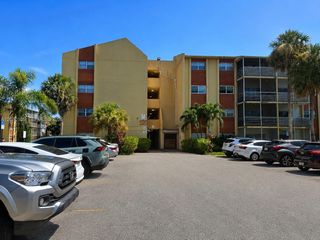 3700 NW 21st Street 206, Lauderdale Lakes, FL 33311