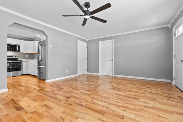 140 E Main Street, Flemingsburg, KY 41041