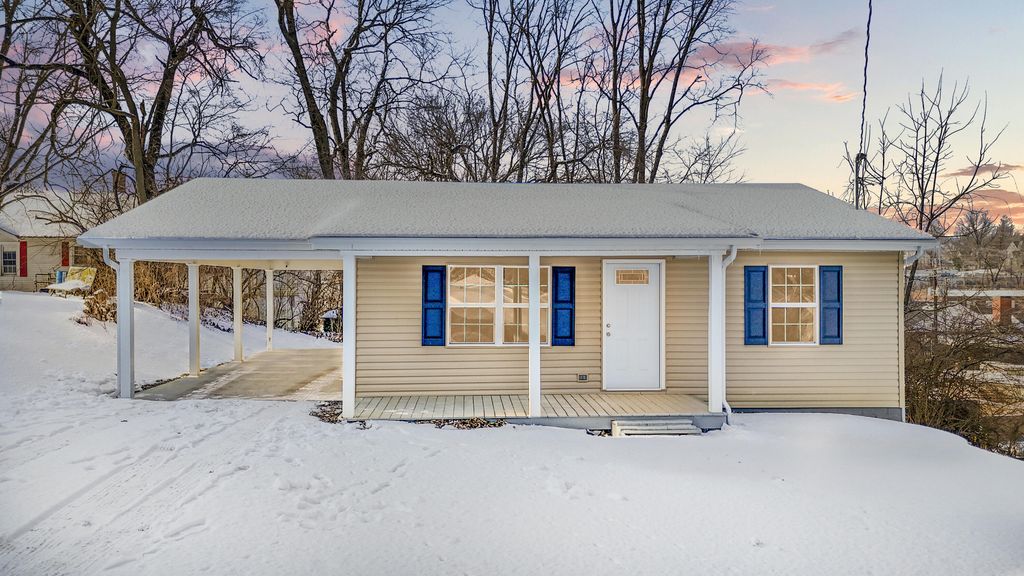 140 E Main Street, Flemingsburg, KY 41041