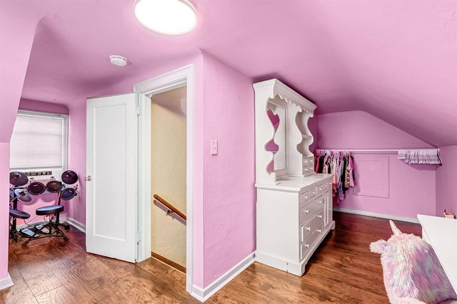 4546 E Iowa Avenue, Fresno, CA 93702