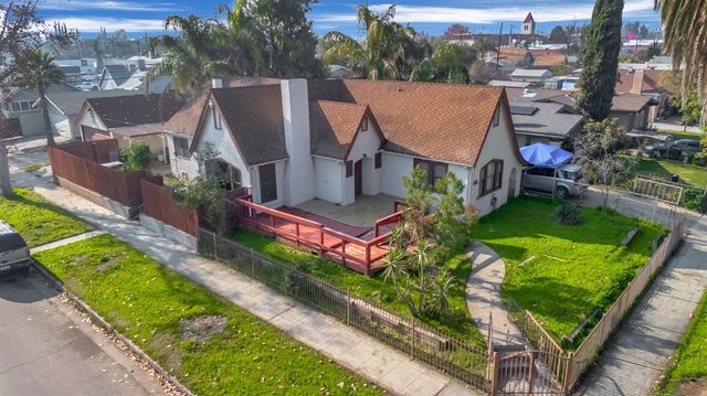 4546 E Iowa Avenue, Fresno, CA 93702