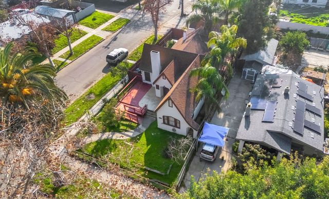 4546 E Iowa Avenue, Fresno, CA 93702