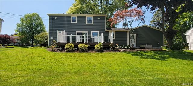 7053 Old English Road, Lockport Town, NY 14094