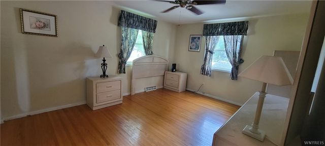7053 Old English Road, Lockport Town, NY 14094