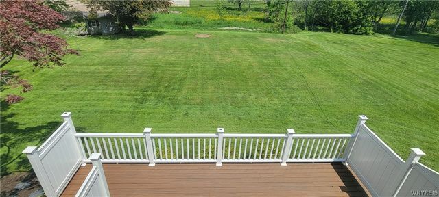 7053 Old English Road, Lockport Town, NY 14094