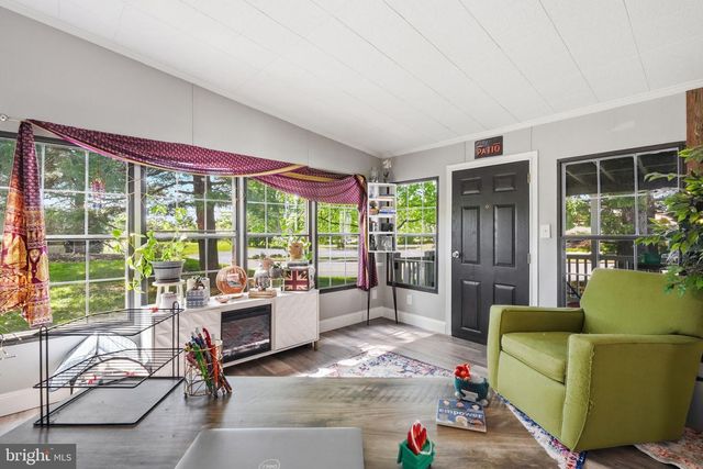 704 FALLON DR, Lancaster, PA 17601