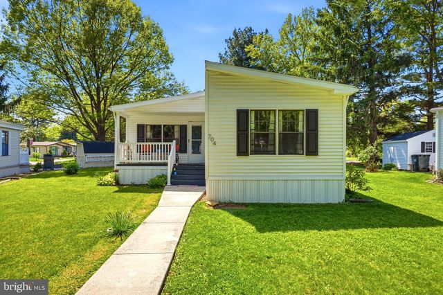 704 FALLON DR, Lancaster, PA 17601