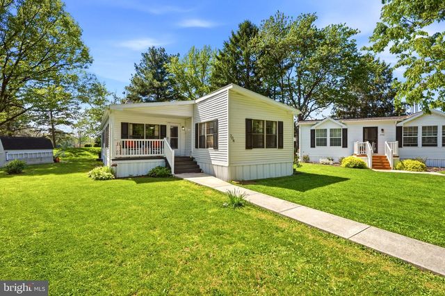 704 FALLON DR, Lancaster, PA 17601
