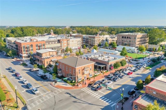142 Brindle Lane, Alpharetta, GA 30009