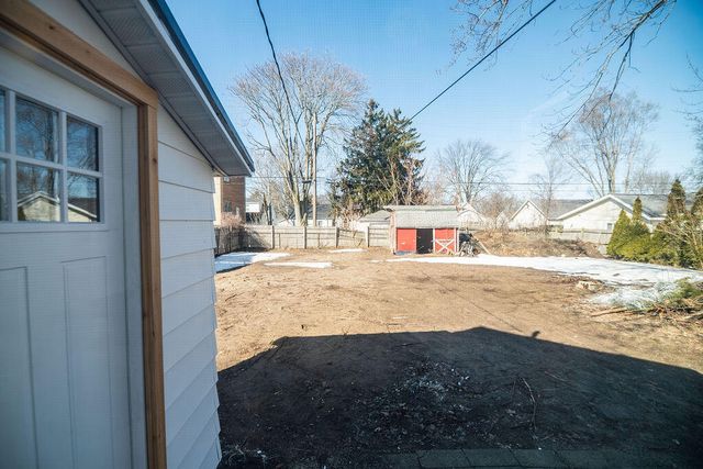 2102 Morton Avenue, Muskegon, MI 49441