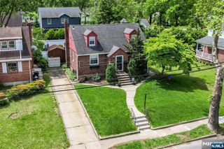 246 Baldwin Avenue, New Milford, NJ 07646