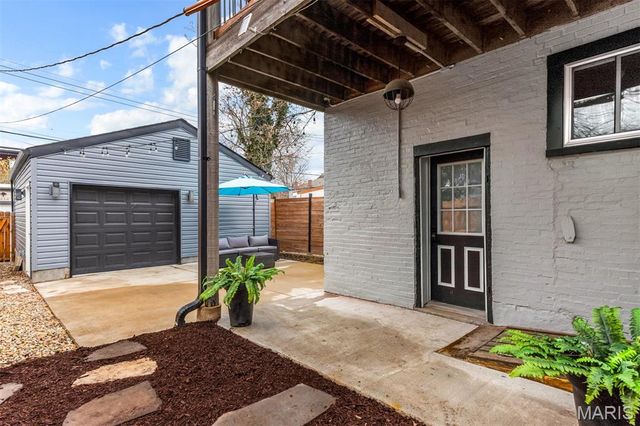 2853 S 18th Street, St Louis, MO 63118