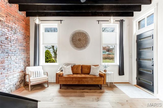 2853 S 18th Street, St Louis, MO 63118