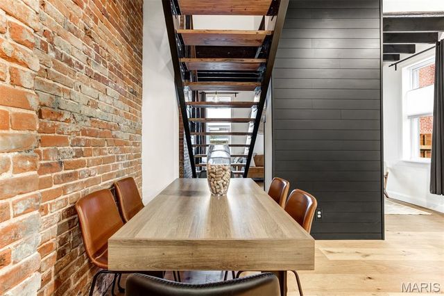 2853 S 18th Street, St Louis, MO 63118