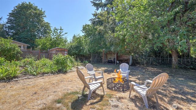 16203 SE Petrovitsky Road, Renton, WA 98058