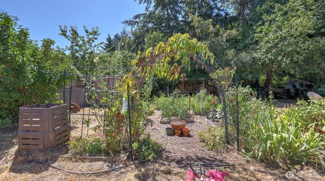 16203 SE Petrovitsky Road, Renton, WA 98058