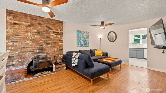 16203 SE Petrovitsky Road, Renton, WA 98058