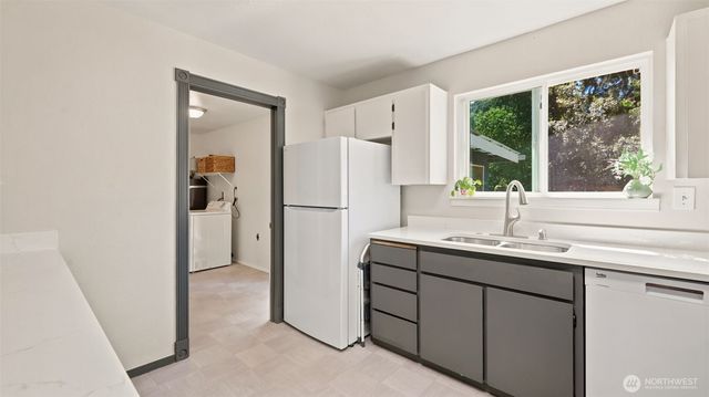 16203 SE Petrovitsky Road, Renton, WA 98058