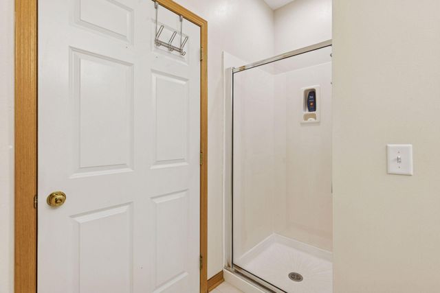 5780 Prairie Ridge Drive, Shoreview, MN 55126