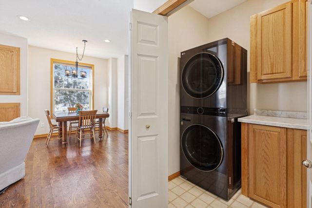 5780 Prairie Ridge Drive, Shoreview, MN 55126