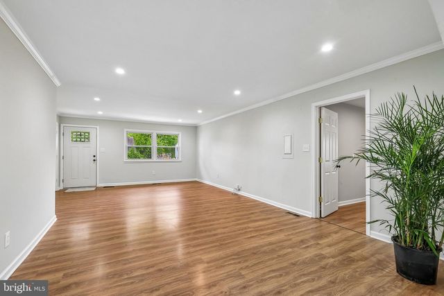 13811 GREENWOOD DR, Woodbridge, VA 22193