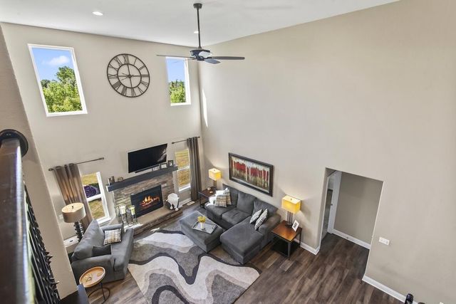 W229N4328 Baker COURT, Pewaukee, WI 53072