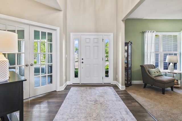 W229N4328 Baker COURT, Pewaukee, WI 53072