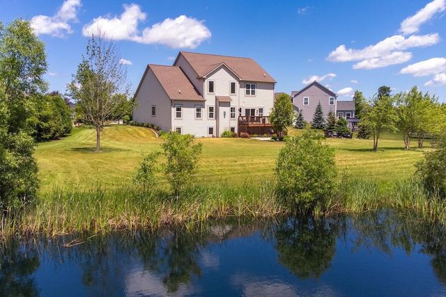 W229N4328 Baker COURT, Pewaukee, WI 53072