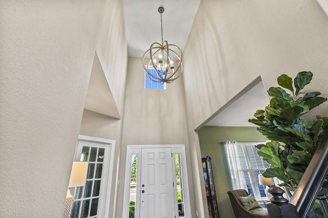 W229N4328 Baker COURT, Pewaukee, WI 53072