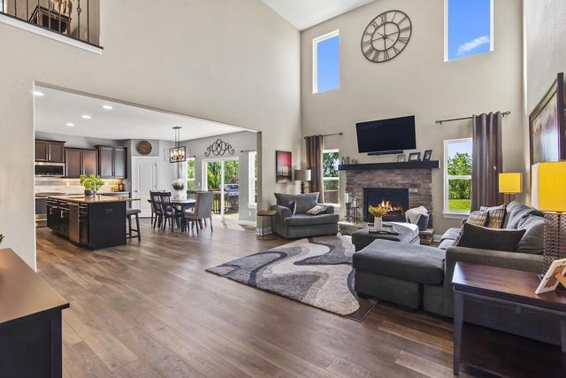 W229N4328 Baker COURT, Pewaukee, WI 53072