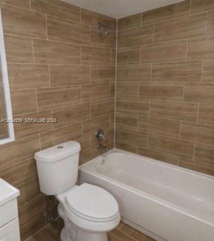 5401 SW 77th Ct 202E, Miami, FL 33155