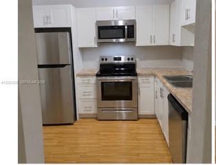 5401 SW 77th Ct 202E, Miami, FL 33155