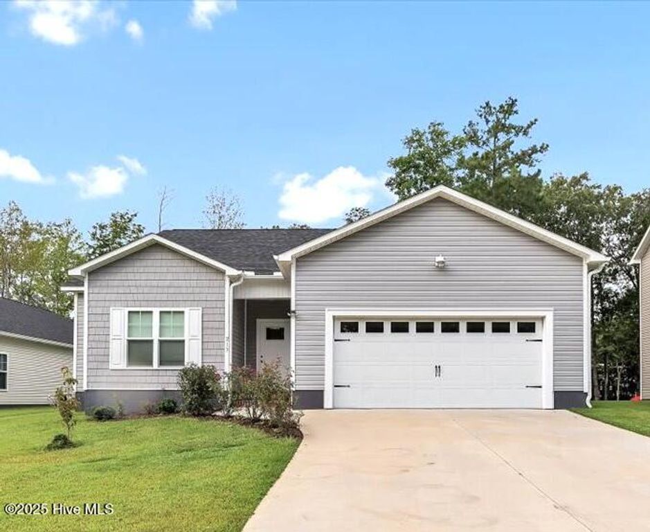 213 Baker Road, Hubert, NC 28539
