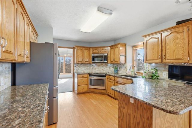 952 TOWER RIDGE HOLLOW, Council Bluffs, IA 51503