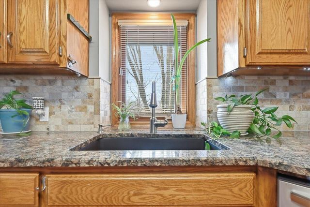 952 TOWER RIDGE HOLLOW, Council Bluffs, IA 51503