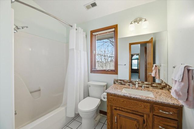 952 TOWER RIDGE HOLLOW, Council Bluffs, IA 51503