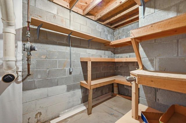 952 TOWER RIDGE HOLLOW, Council Bluffs, IA 51503