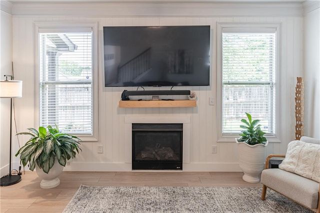 5703 Shore Isle Court, Flowery Branch, GA 30542