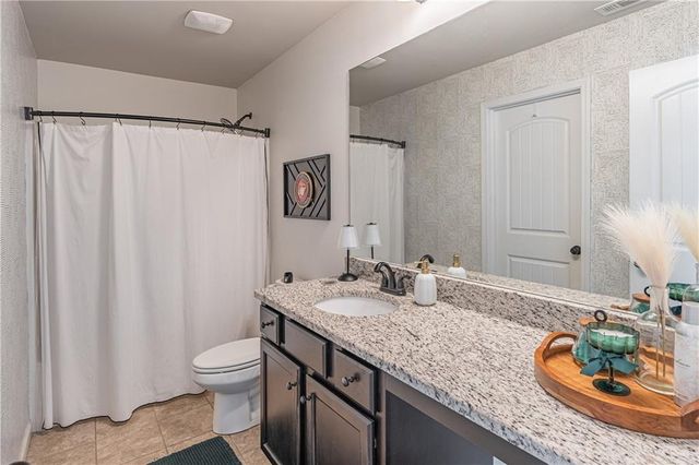 5703 Shore Isle Court, Flowery Branch, GA 30542