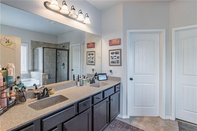 5703 Shore Isle Court, Flowery Branch, GA 30542