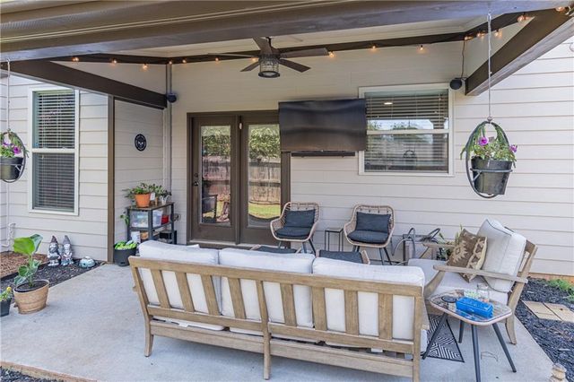 5703 Shore Isle Court, Flowery Branch, GA 30542
