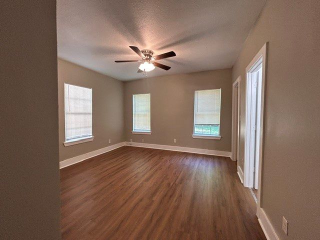 925 W Nelson Street, Denison, TX 75020