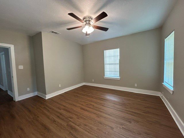 925 W Nelson Street, Denison, TX 75020