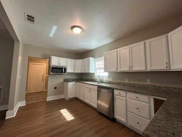 925 W Nelson Street, Denison, TX 75020