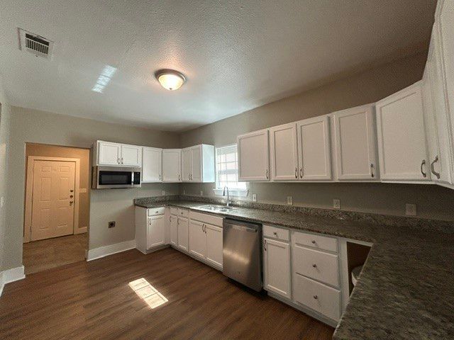 925 W Nelson Street, Denison, TX 75020