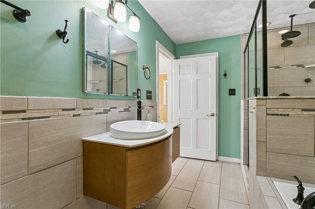 601 Bond AVE, Chesapeake, VA 23323